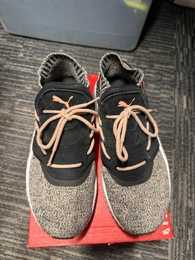 Puma Black, Tan Knit and pink Low-Top Sneakers